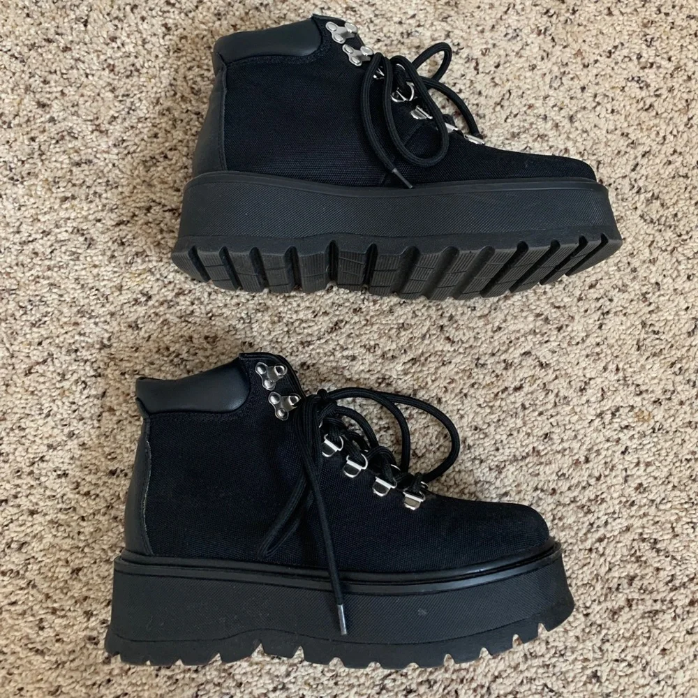 Steve Madden Platform Ankle Boots - Picture 6 of 6